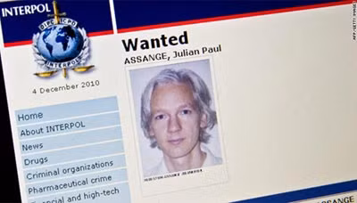 Lệnh truy nã của Cảnh sát quốc tế đối với Julian Assange.