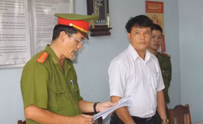 Cơ quan điều tra đọc lệnh bắt Đặng Mạnh Cường.