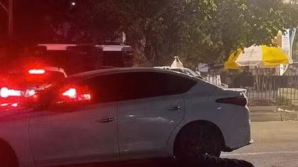 Công an xác minh vụ ô tô lao vào đám đông gây thương tích