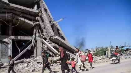 Israel mở rộng kiểm soát dải Gaza