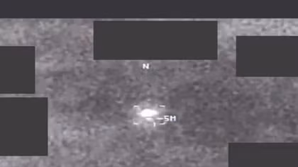 Mỹ công bố thêm dữ liệu chưa từng có về UFO