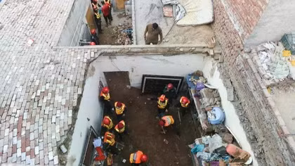 Sập mái trung tâm dạy thêm ở Pakistan, 14 trẻ thiệt mạng