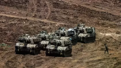 Thiết giáp của Israel hoạt động ở Lebanon. Ảnh: Anadolu