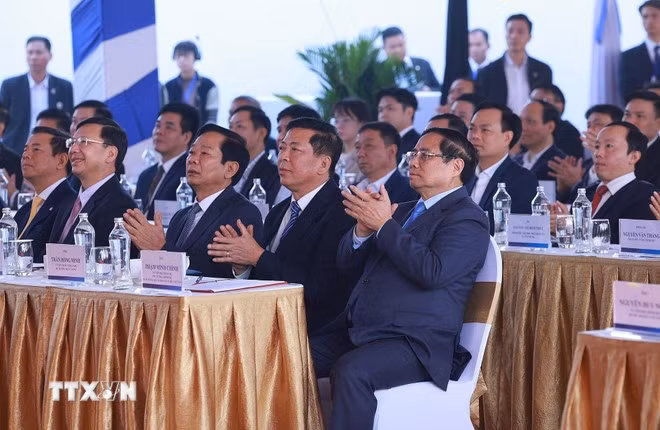 Thủ tướng Phạm Minh Chính dự khởi công Dự án đầu tư xây dựng khu đô thị thể thao Olympic, Hà Nội. (Ảnh: Dương Giang/TTXVN)