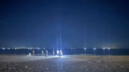 Bố đuối nước tử vong, con trai mất tích khi tắm biển Tiên Điền