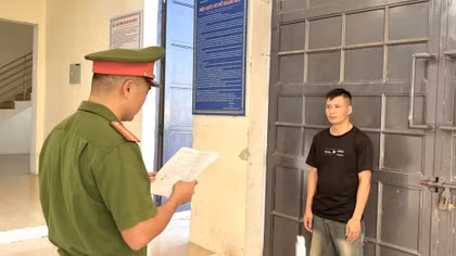 Uống rượu, lái xe gây tai nạn chết người rồi bỏ trốn