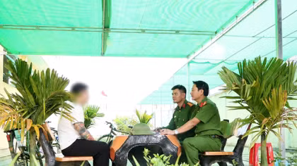 Nhiều giải pháp chống nóng cho can, phạm nhân 