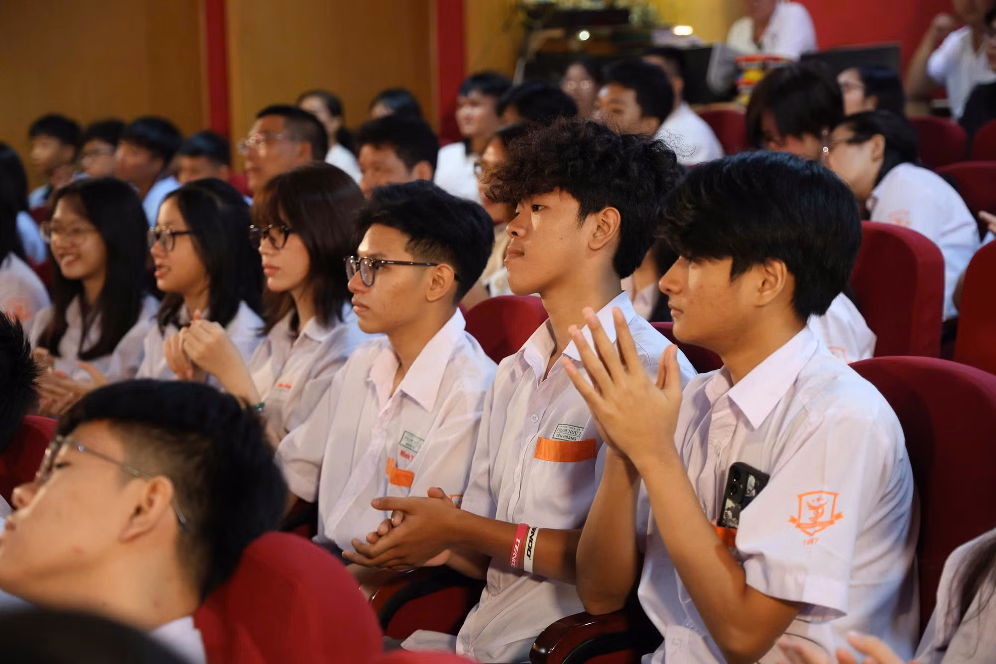 Nhiều học sinh bày tỏ sự hào hứng khi lần đầu được tiếp cận lịch sử qua lăng kính nghệ thuật.