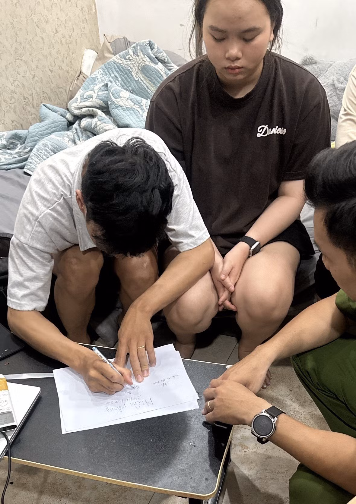 Một số đối tượng liên quan trong đường dây.
