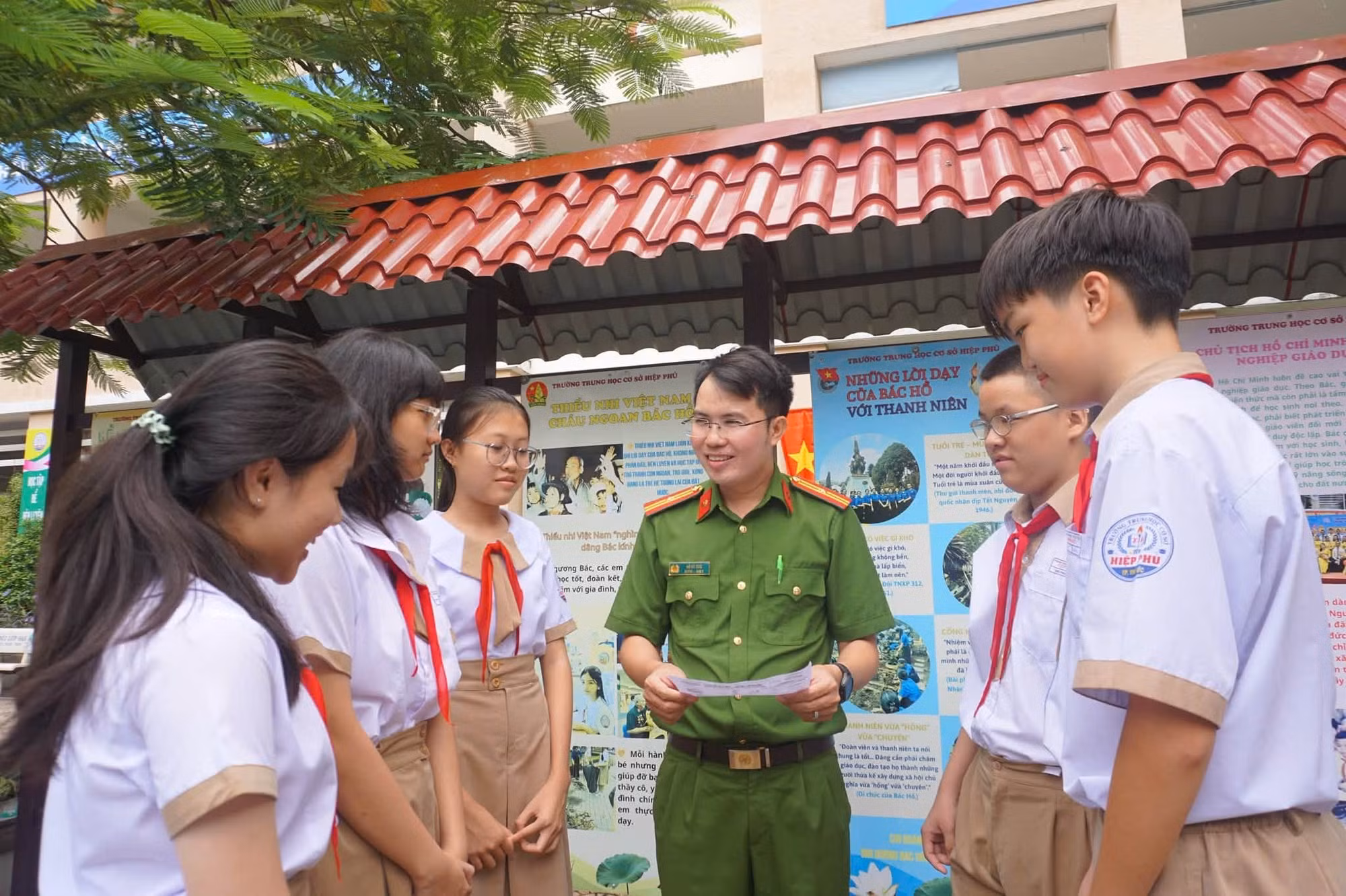 Công an TP Hồ Chí Minh tổ chức nhiều hoạt động tuyên truyền về phòng, chống ma túy tại các trường học.