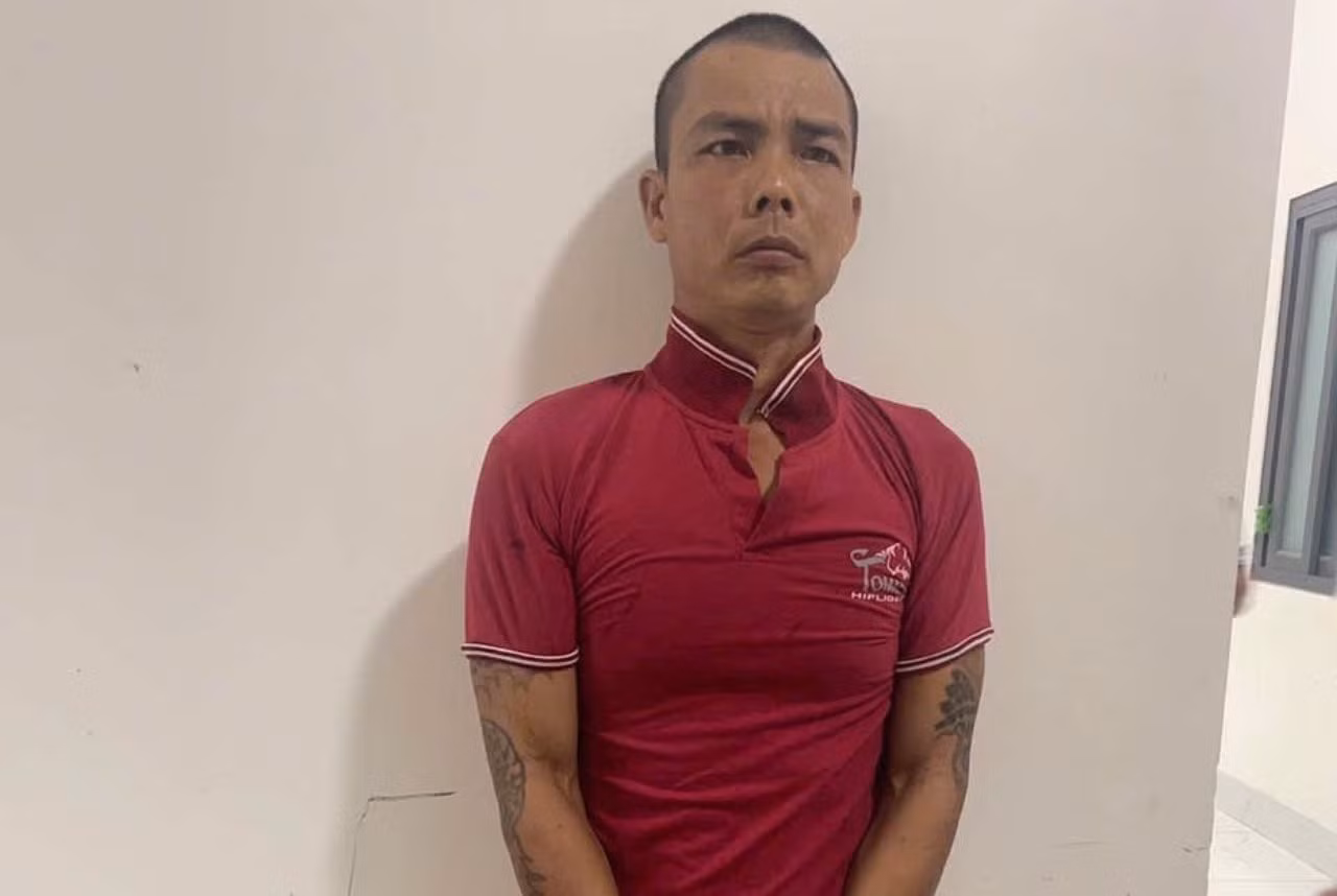 Bắt giữ đối tượng Võ Văn Til.