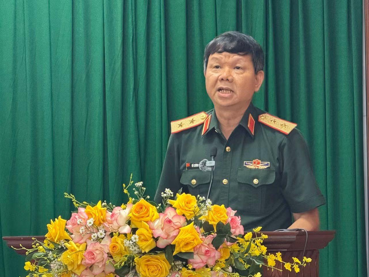 Trung tướng, PGS.TS Vũ Cương Quyết, Viện trưởng Viện Chiến lược và Lịch sử quốc phòng Việt Nam, phát biểu tổng hợp hội thảo.