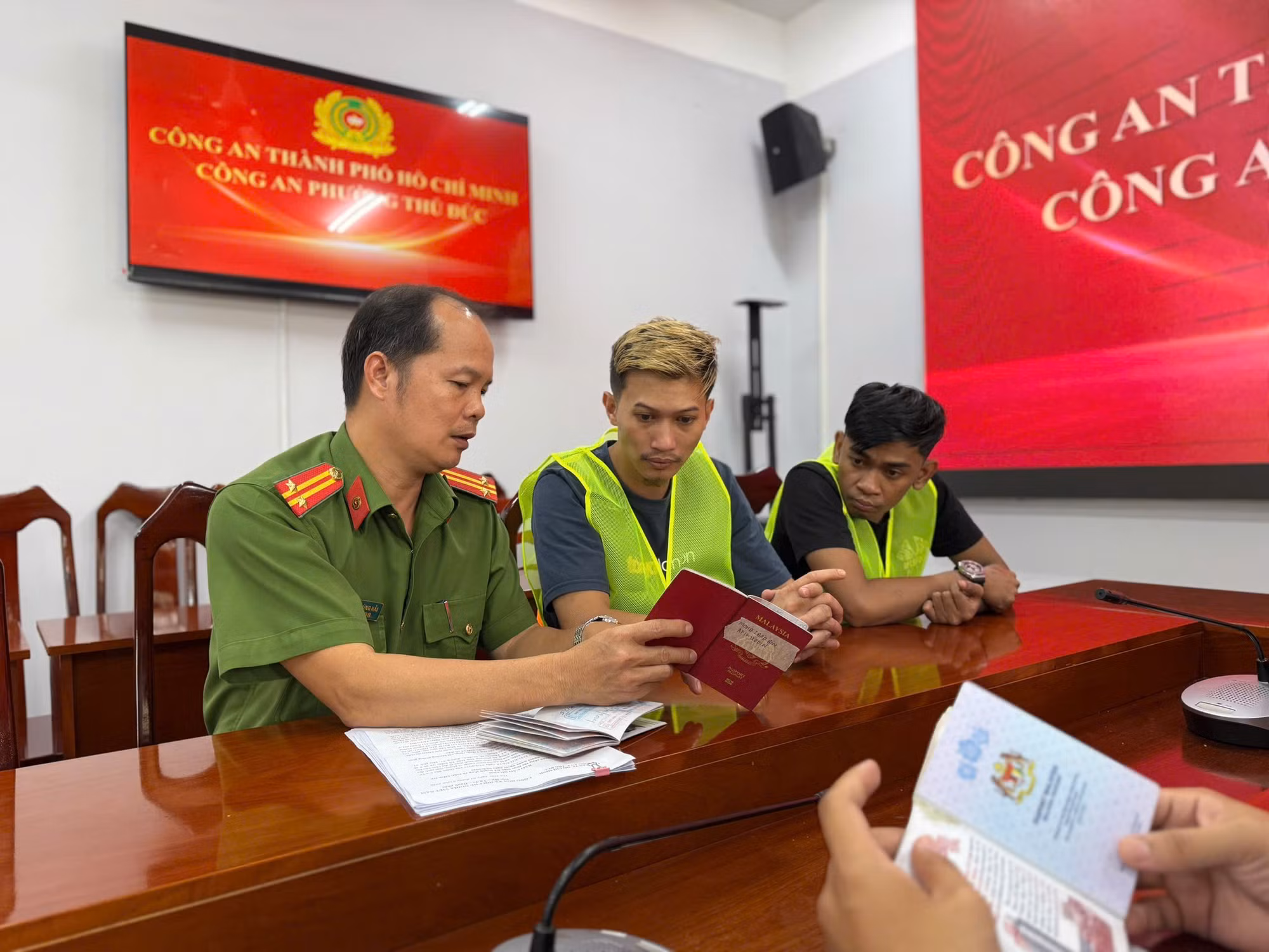 Công an tổ chức phân loại, xác định vai trò của các đối tượng.