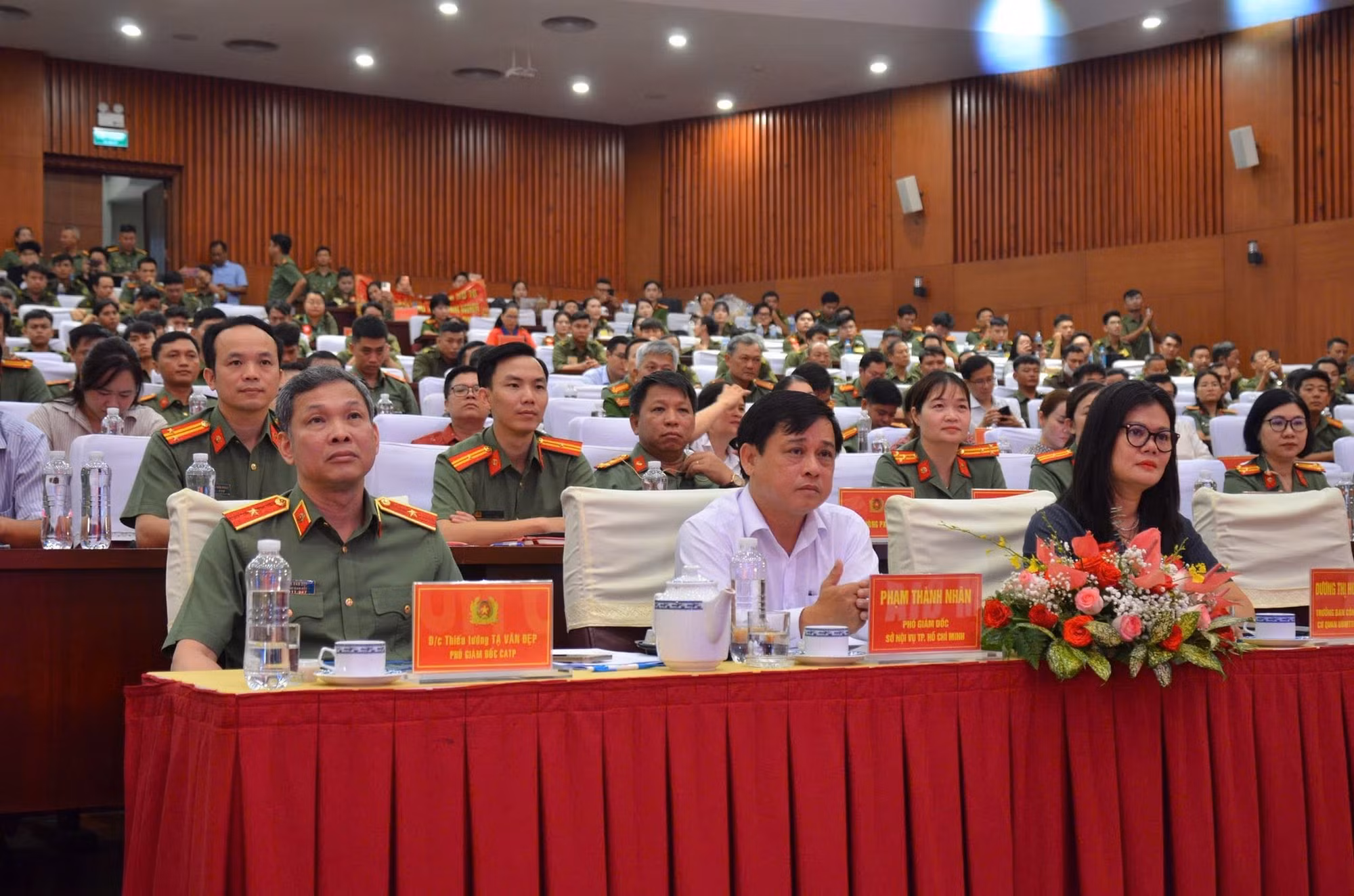 Lãnh đạo các đơn vị tại hội thi.