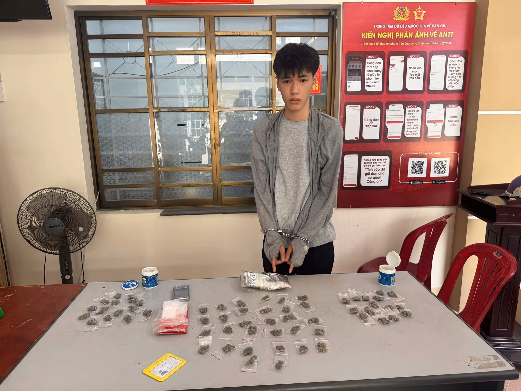 Trương Tiến Phương Huy cung cấp ma túy cần sa cho quán bar.