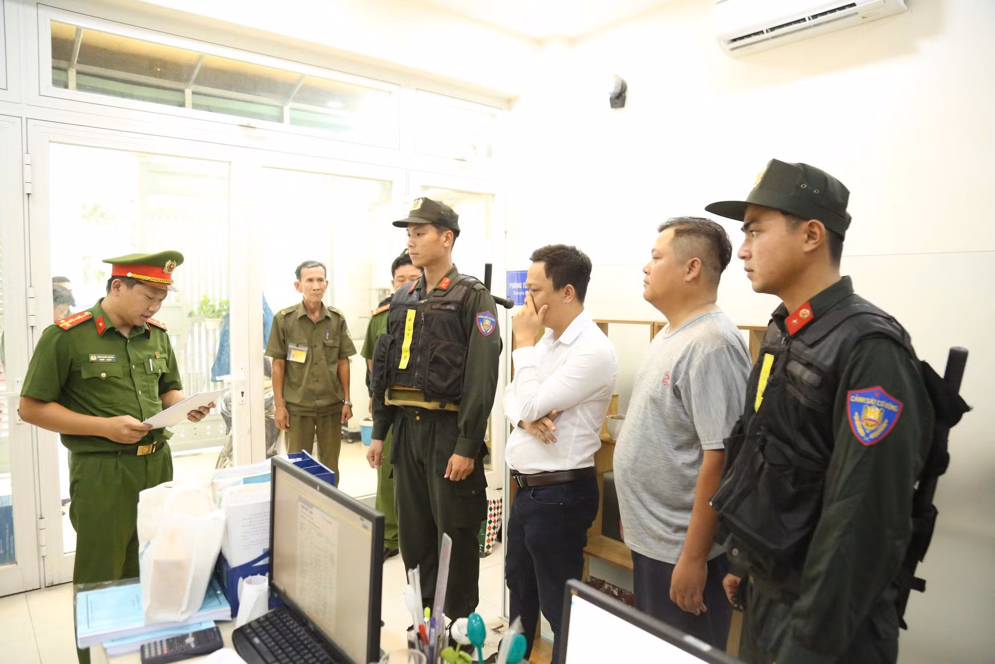 Khởi tố 5 vụ án, bắt 21 bị can gian dối trong quan trắc môi trường ảnh 5