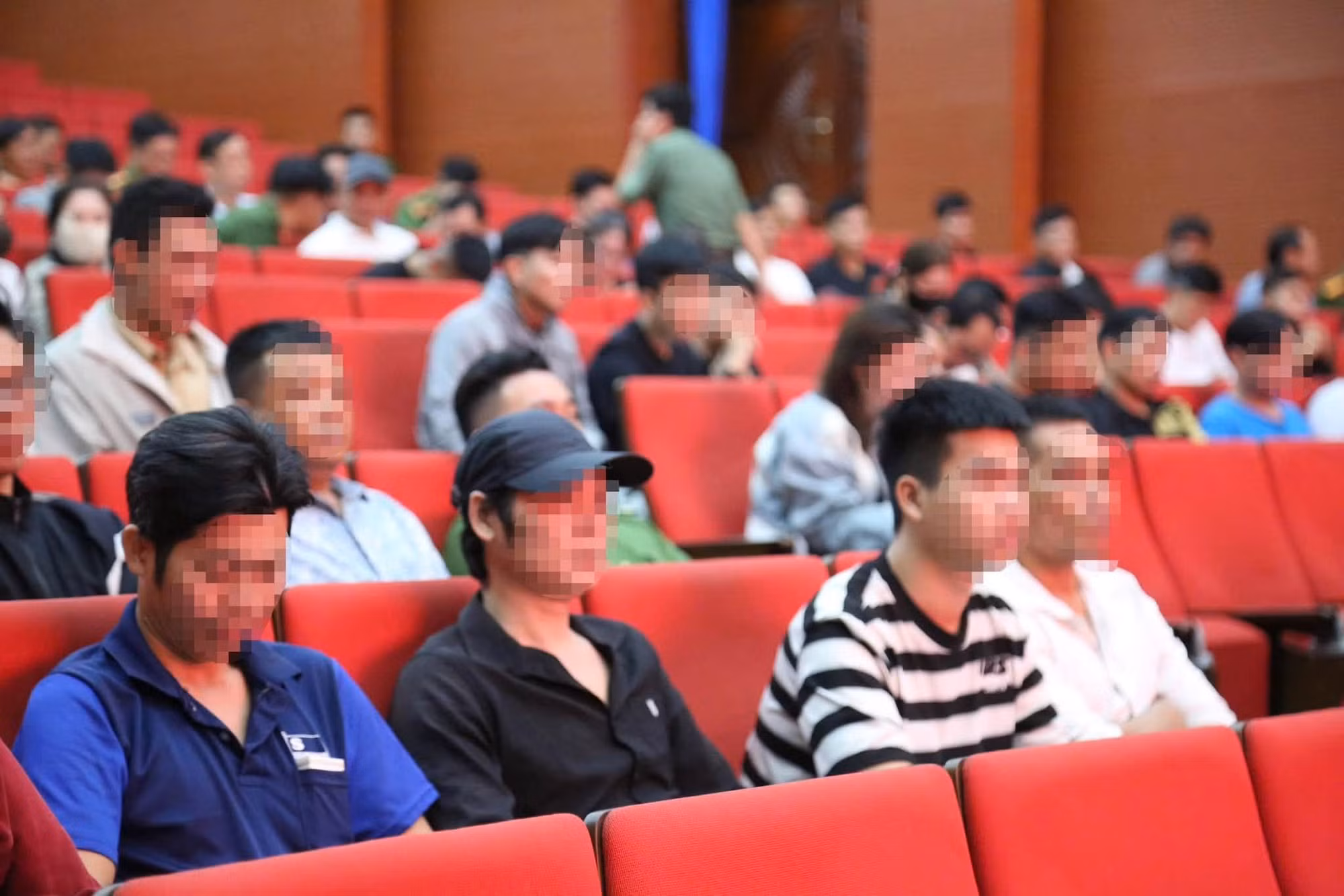 Công an TP Hồ Chí Minh tổ chức gặp gỡ, tư vấn và hỗ trợ người tái hòa nhập cộng đồng trên địa bàn thành phố.