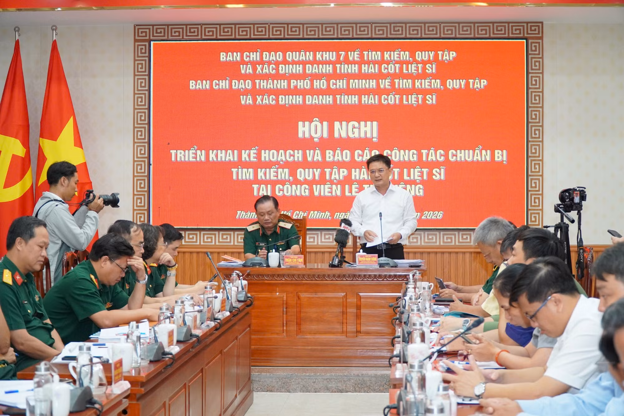 Đồng chí Nguyễn Mạnh Cường, Ủy viên dự khuyết Trung ương Đảng, Trưởng Ban Chỉ đạo 515, Phó Chủ tịch UBND TP Hồ Chí Minh phát biểu.