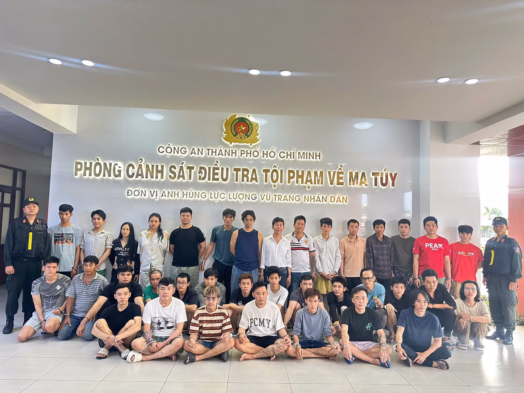 Các bị can tại cơ quan điều tra.