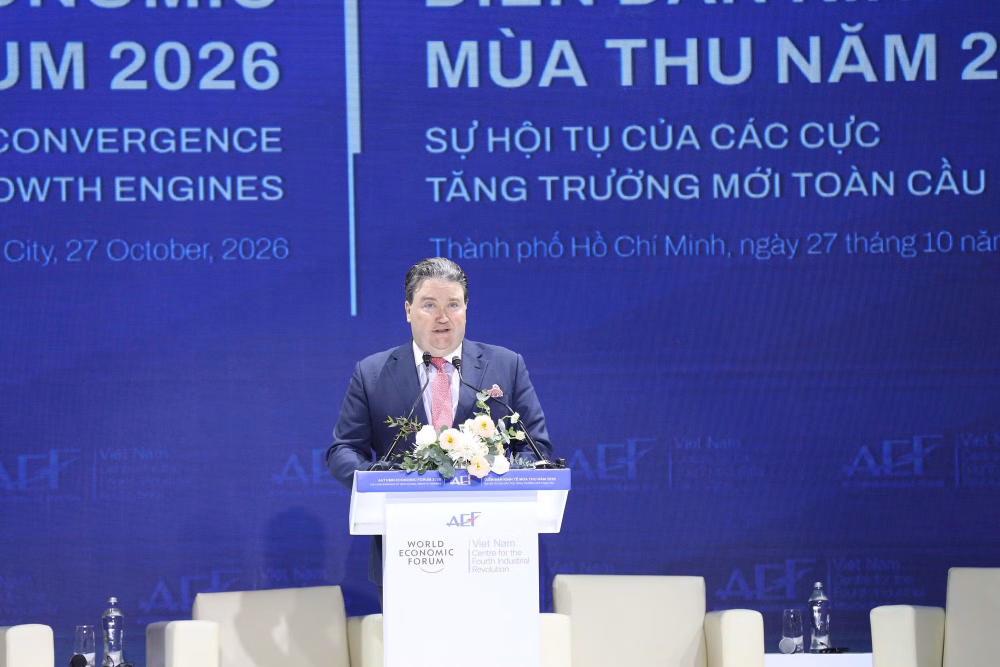 Ông Marc Knapper, nguyên Đại sứ Hoa Kỳ tại Việt Nam (2022–2026); Chủ tịch Knapper Global Advisors; Cố vấn cho Trung tâm Tài chính Quốc tế Việt Nam tại TP Hồ Chí Minh (VIFC-HCMC) phát biểu ý kiến.