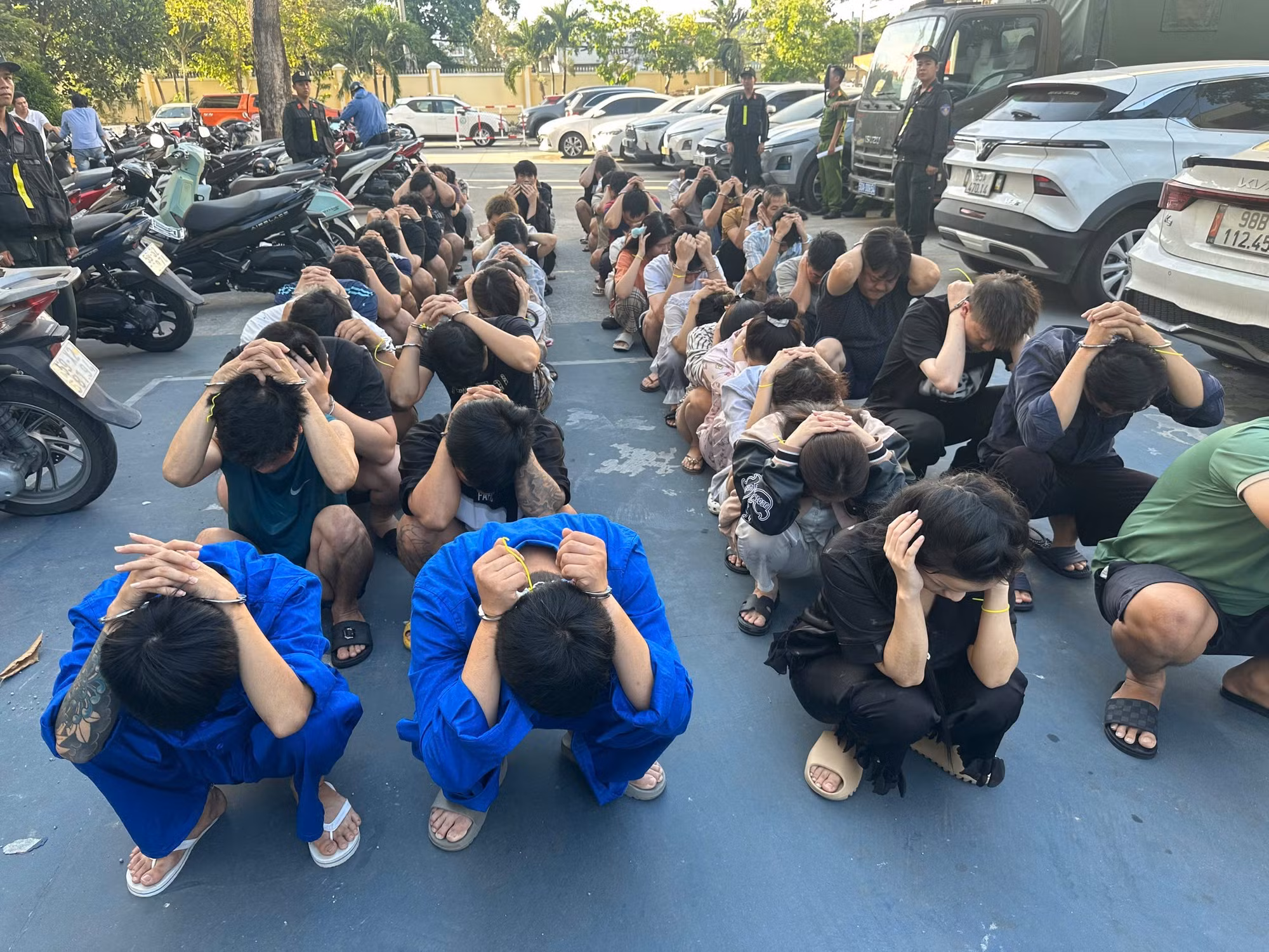 Các đối tượng bị bắt giữ.