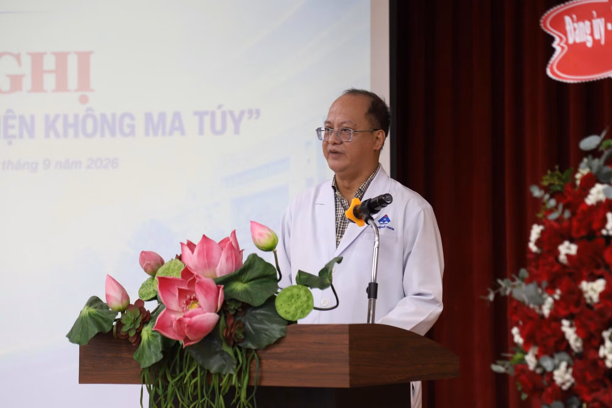 BS.CKII Lê Anh Tuấn - Giám đốc Bệnh viện Mắt TP Hồ Chí Minh phát biểu ý kiến.