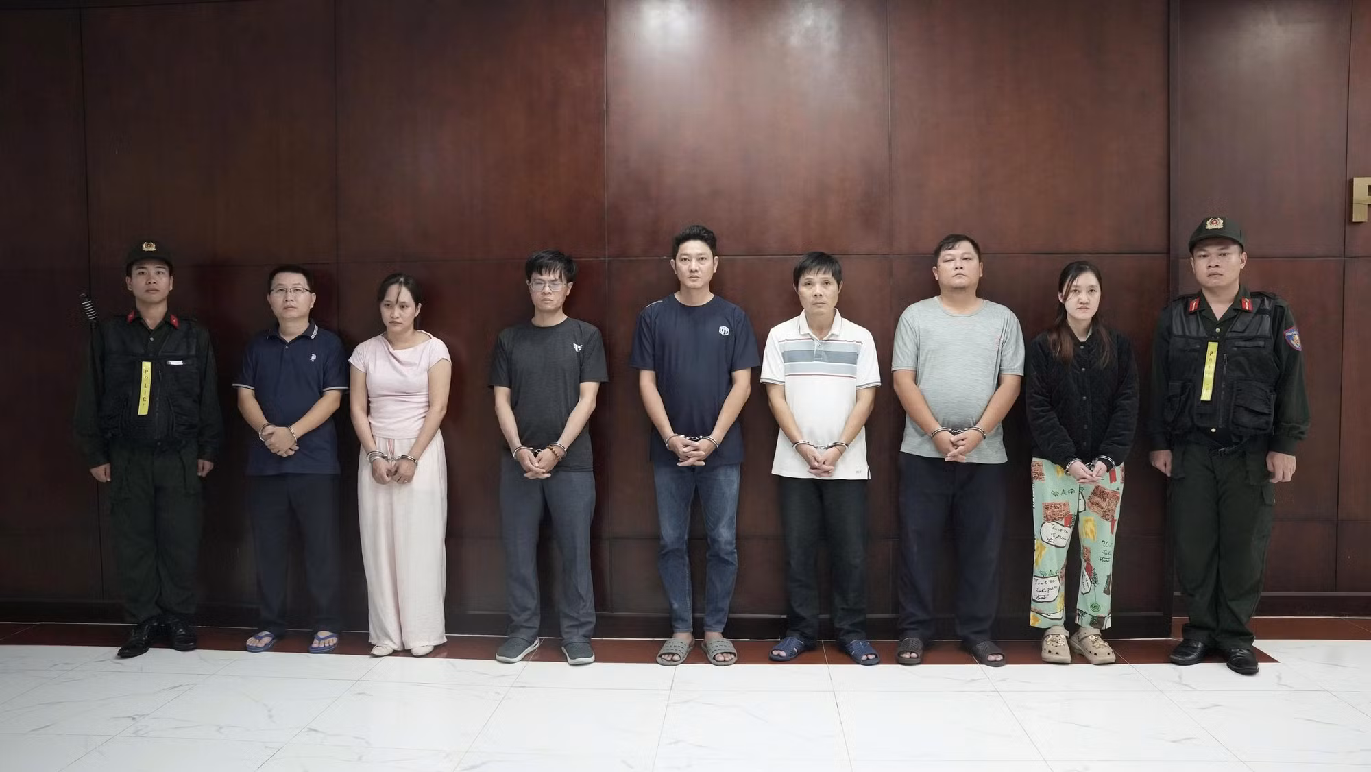 8-tong-dat-qd-thi-hanh-lenh.jpg