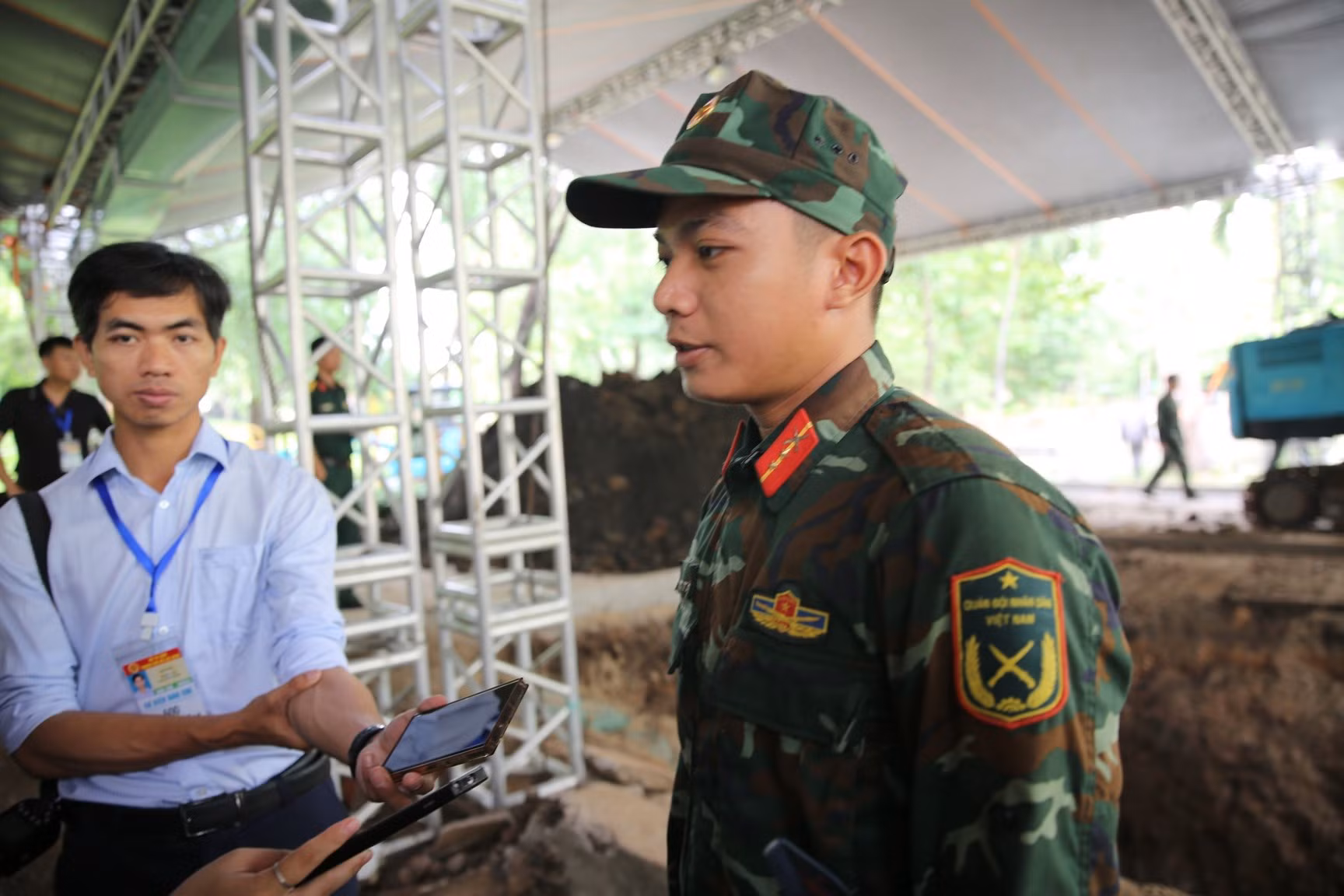 Trung sĩ Vũ Đức Tâm, thành viên Đội tìm kiếm, quy tập hài cốt liệt sĩ chia sẻ cảm xúc.
