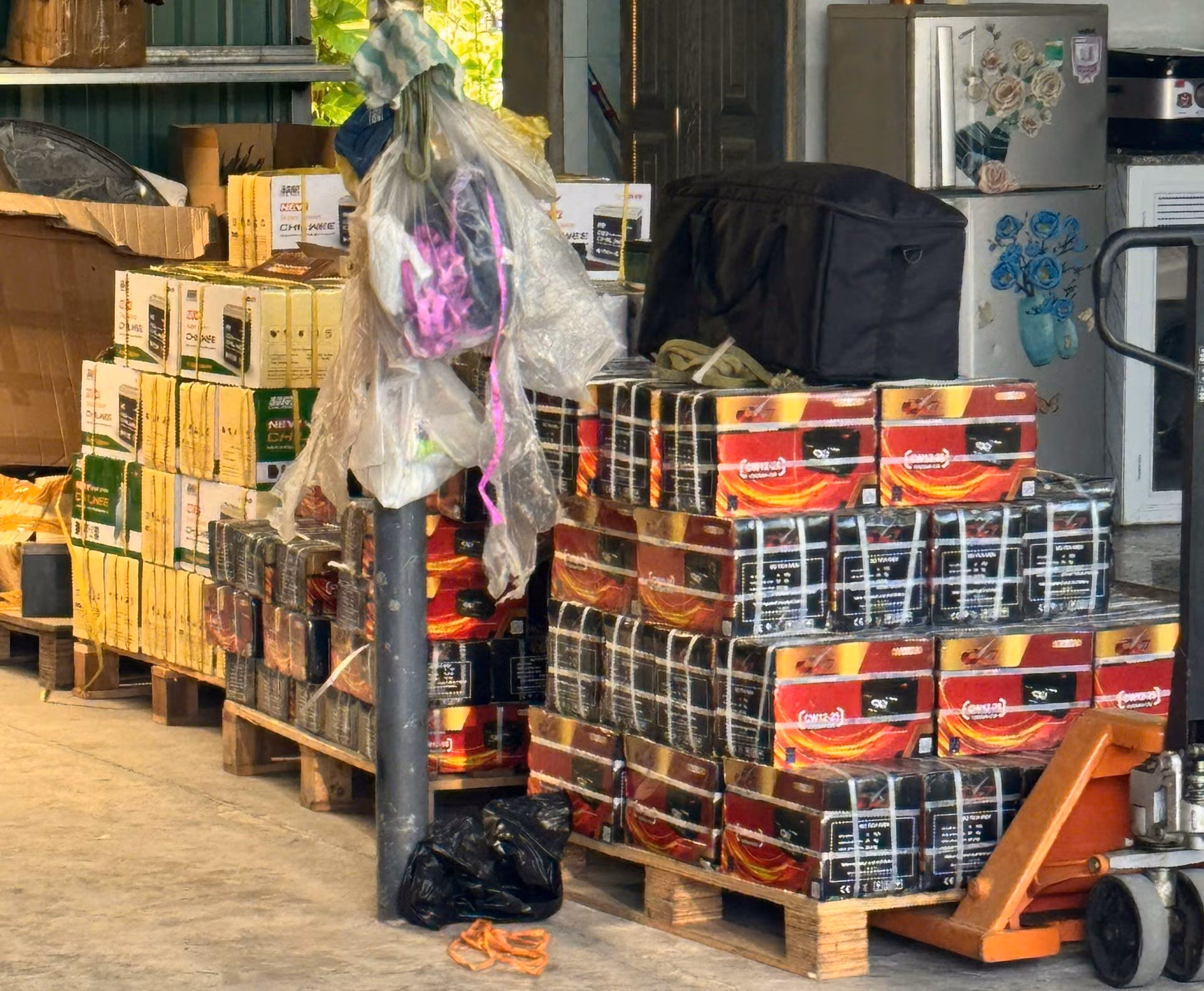 Công an TP Hồ Chí Minh rà soát, lên danh sách hơn 200 cơ sở liên quan đến “độ, chế” xe ảnh 11