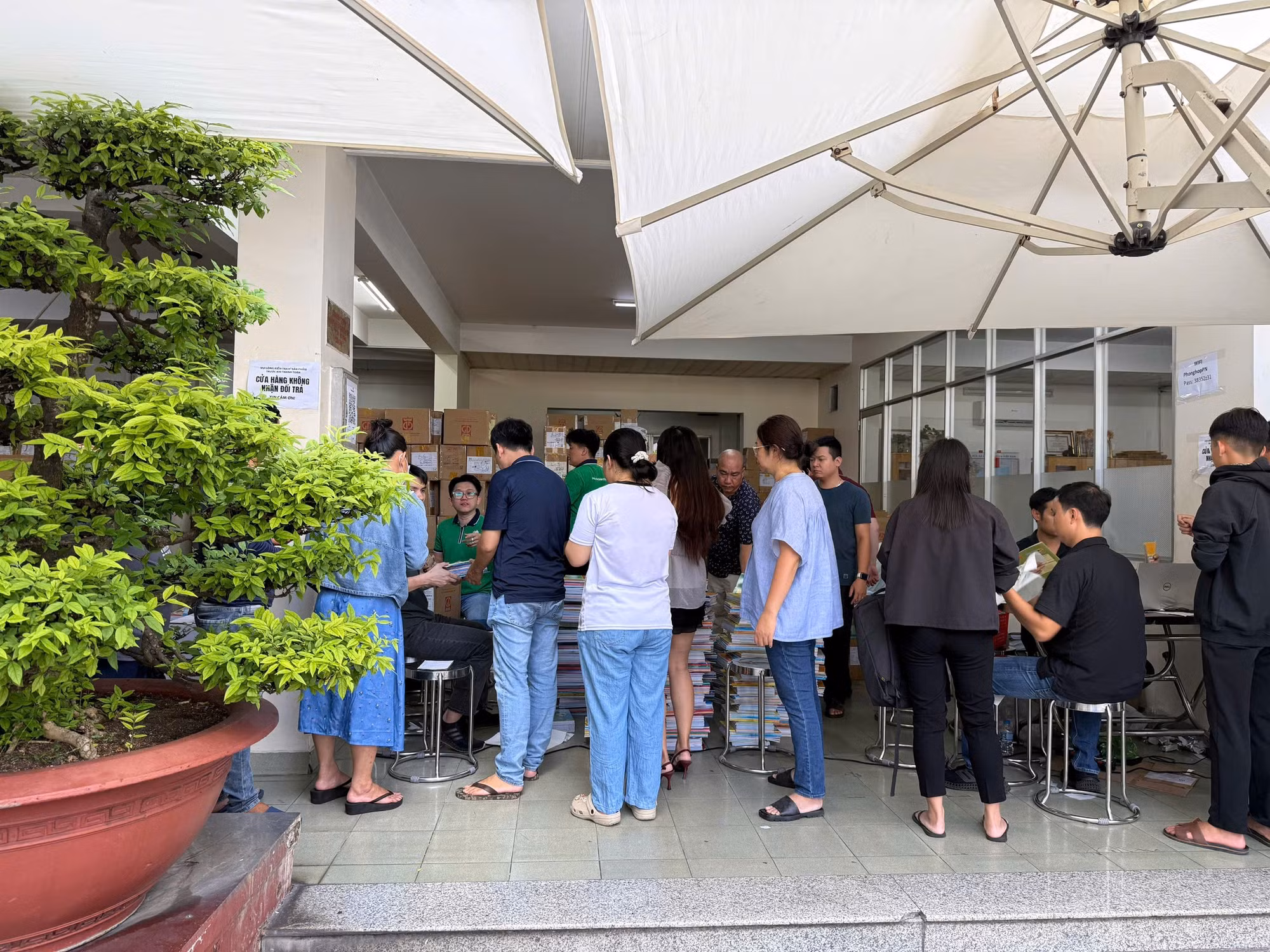 Sở GDĐT TP Hồ Chí Minh đã đưa ra các giải pháp đảm bảo không làm gián đoạn việc học tập của học sinh.