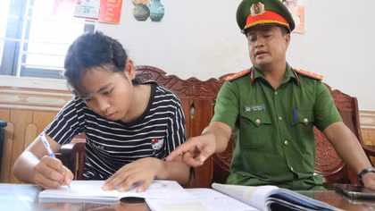Chắp cánh ước mơ cho những học sinh có hoàn cảnh đặc biệt