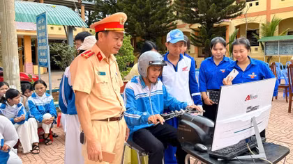 Đắk Lắk tăng cường đảm bảo ATGT cho học sinh 
