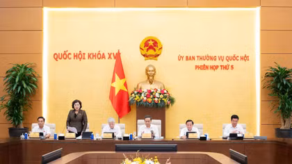 Chủ tịch Quốc hội Trần Thanh Mẫn lưu ý an toàn của hệ thống tiền tệ