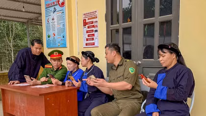 Công an Bắc Ninh đẩy mạnh nhiều giải pháp hỗ trợ người dân chuyển đổi số