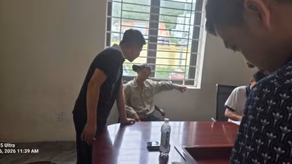 Bắt đối tượng tàng trữ ma tuý ở chân cầu Rừng