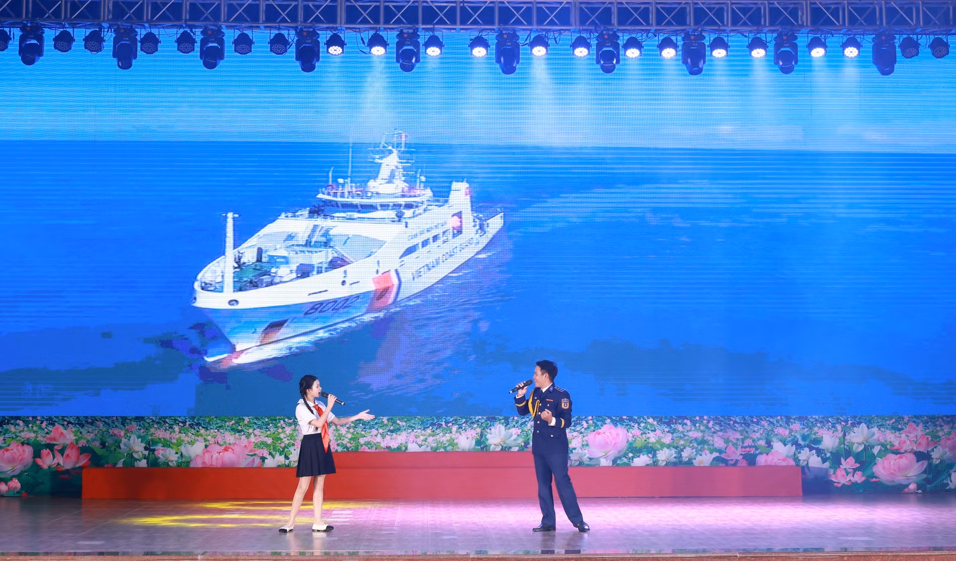 Một tiết mục văn nghệ tại cuộc thi.