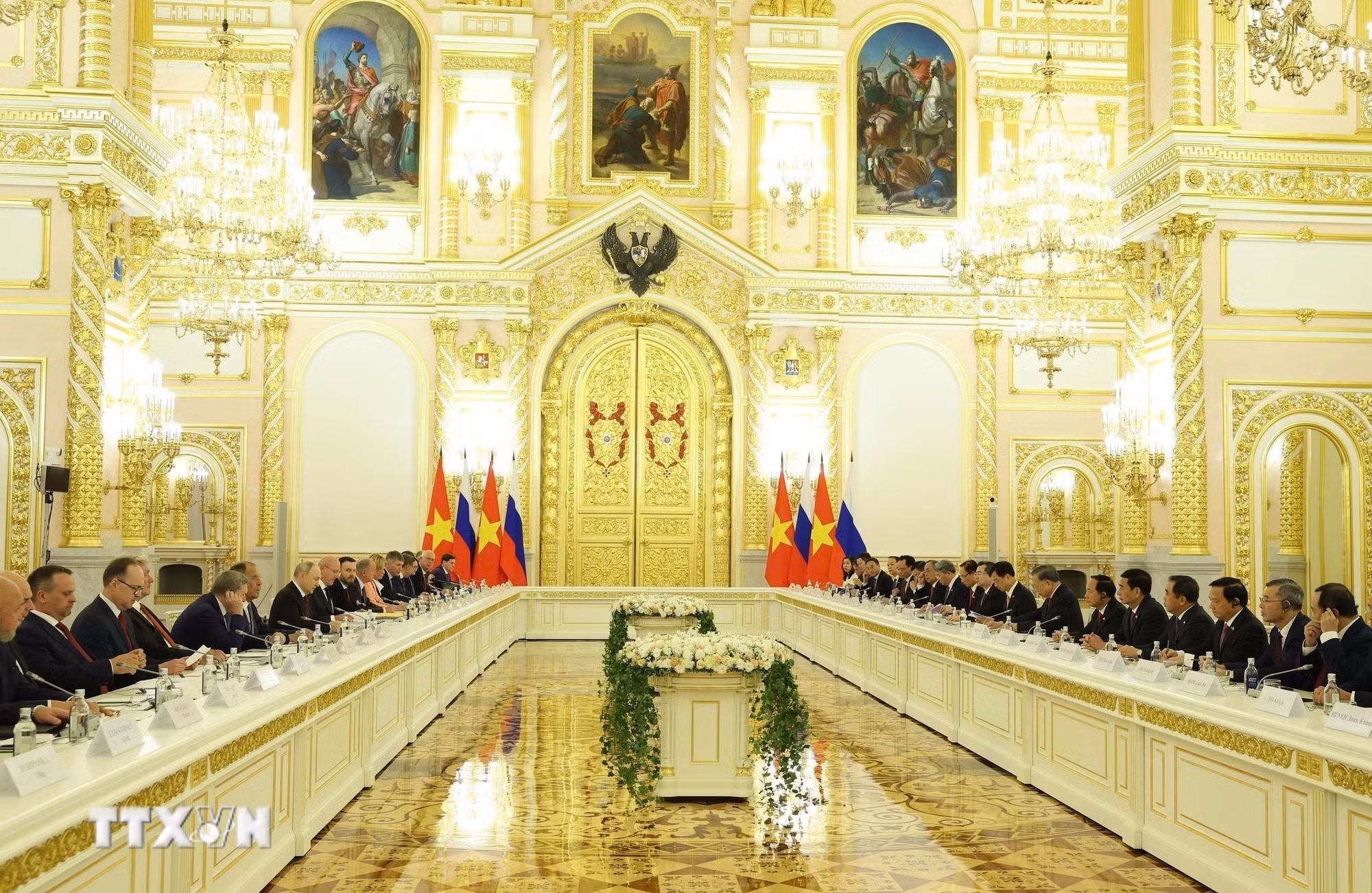 Tổng Bí thư, Chủ tịch nước Tô Lâm hội đàm chính thức với Tổng thống Liên bang Nga Vladimir Putin.