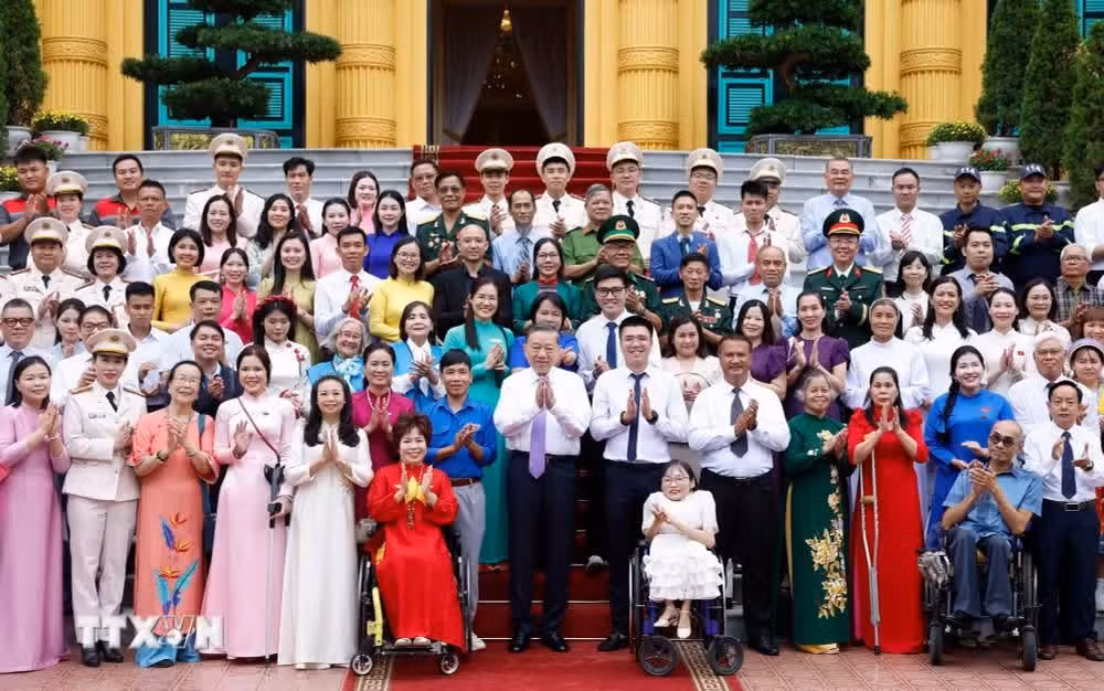 Tổng Bí thư, Chủ tịch nước Tô Lâm và các đại biểu.