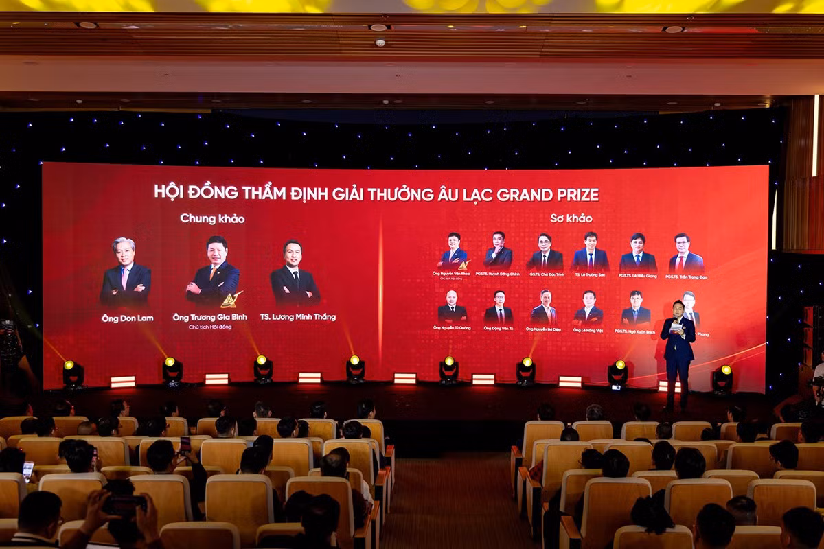 Hội đồng thẩm định.
