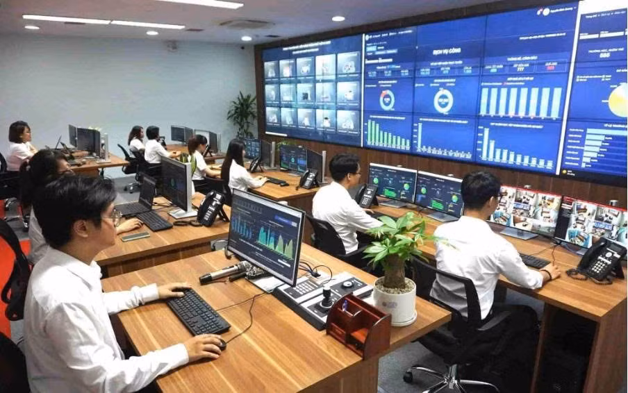 Đà Nẵng đặt mục tiêu nâng tỷ lệ nhân lực chất lượng cao lên khoảng 42% vào năm 2030 và 50% năm 2045, riêng lĩnh vực bán dẫn phấn đấu đào tạo và thu hút tối thiểu 5.000 nhân lực chất lượng cao vào năm 2030. Ảnh H.T.V.