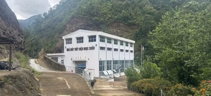 Với mạng lưới các nhà máy thủy điện nhỏ đấu nối vào lưới điện phân phối trên địa bàn 17 tỉnh, EVNNPC có thêm nguồn điện tại chỗ để phối hợp huy động, góp phần bảo đảm cung ứng điện an toàn, ổn định cho miền Bắc.