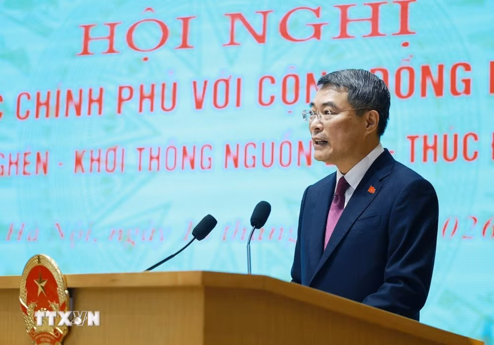 Thủ tướng Lê Minh Hưng phát biểu tại Hội nghị Thường trực Chính phủ với cộng đồng doanh nghiệp.