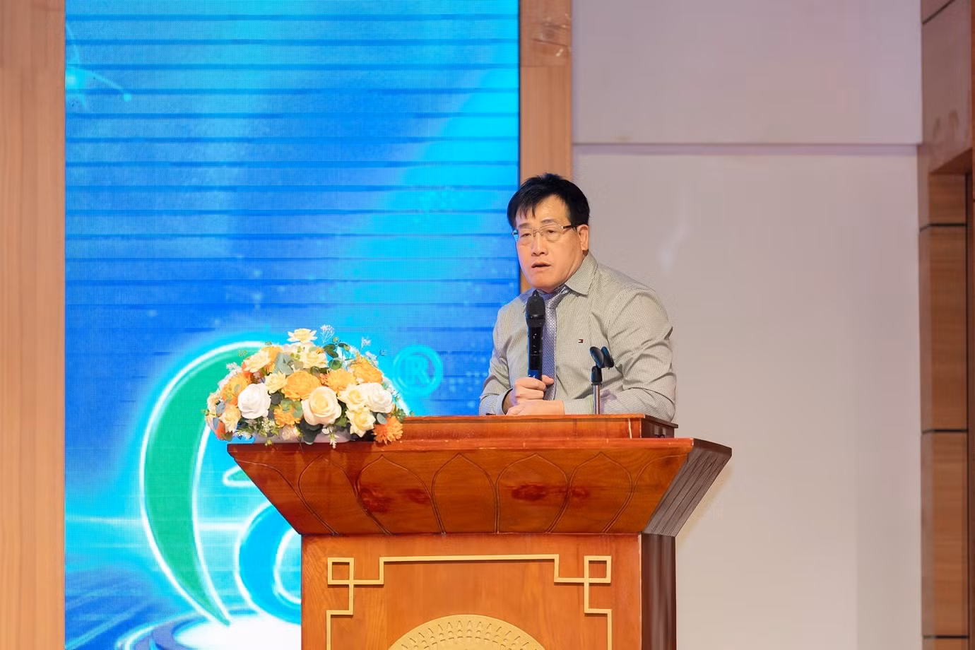 PGS.TS.BS Vũ Hồng Thăng - Nguyên Phó Trưởng Khoa Nội 4, Bệnh viện K Trung ương chia sẻ về vai trò của liệu pháp miễn dịch trong điều trị ung thư.
