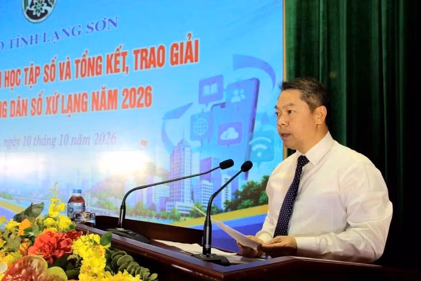 Phó Chủ tịch UBND tỉnh Đoàn Thanh Sơn, Trưởng Ban tổ chức Cuộc thi “Công dân số Xứ Lạng” năm 2026 phát biểu tại Ngày hội và hưởng ứng Ngày Chuyển đổi số quốc gia năm 2026.