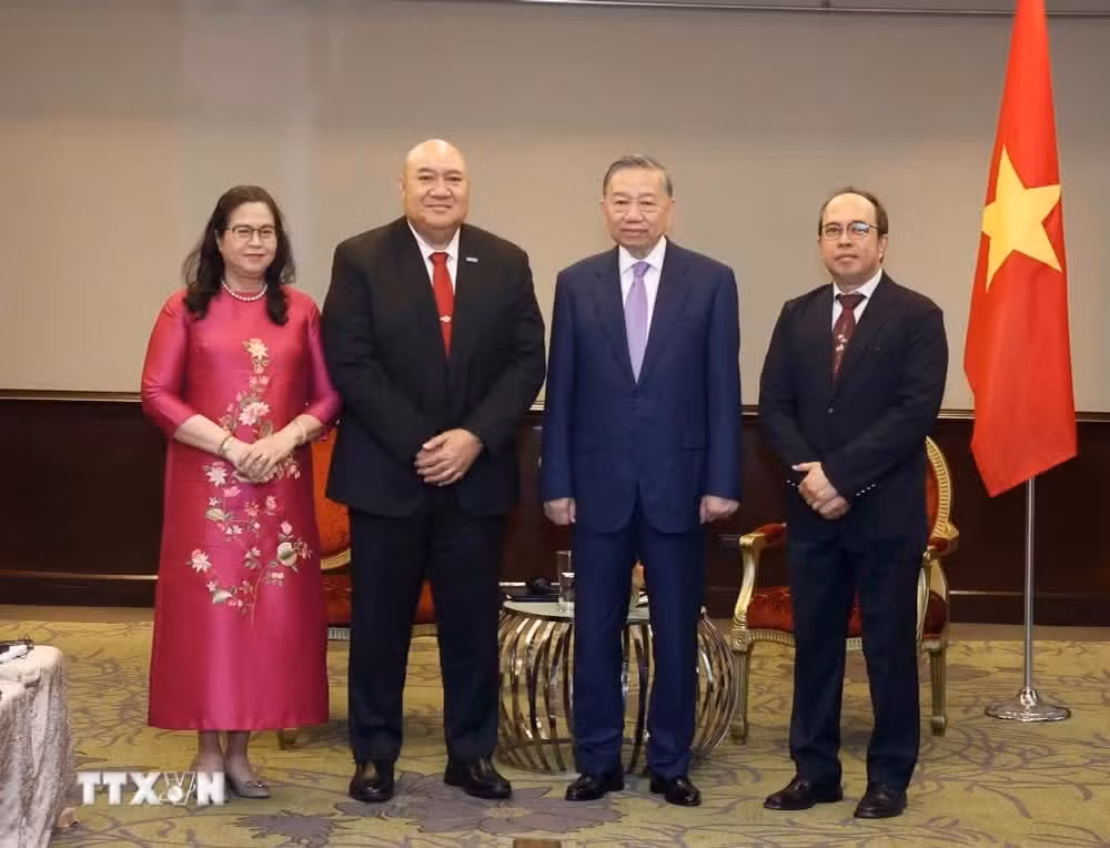 Tổng Bí thư, Chủ tịch nước Tô Lâm tiếp Tiến sỹ Saia Ma’u Piukala, Giám đốc khu vực Tây Thái Bình Dương của Tổ chức Y tế Thế giới (WHO).