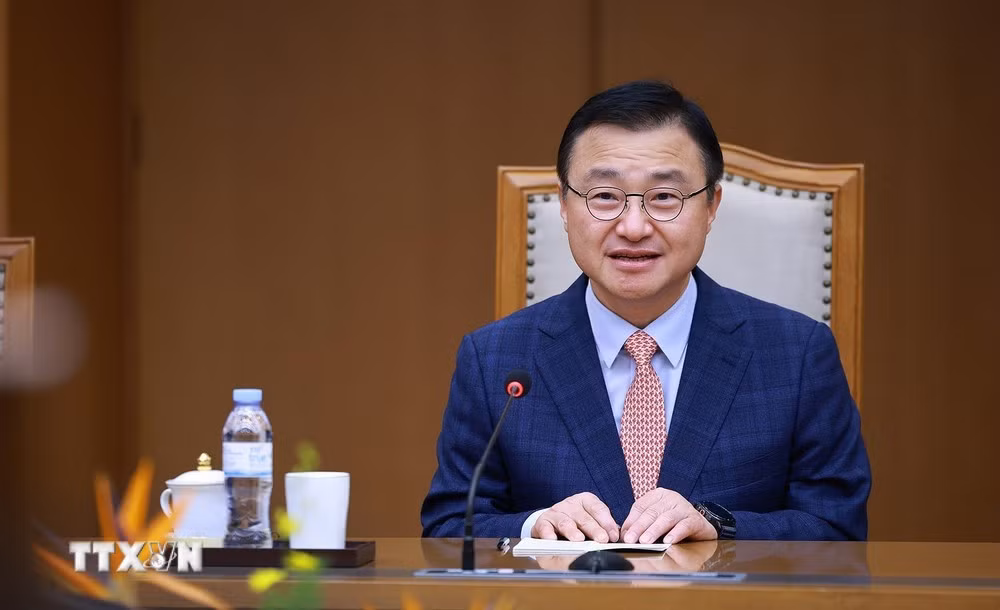 Ông Roh Tae Moon, Tổng Giám đốc điều hành Samsung điện tử phát biểu.
