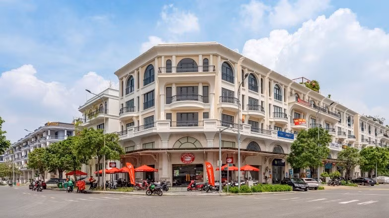 Nhà phố Van Phuc City vừa ở vừa kinh doanh cho thuê.