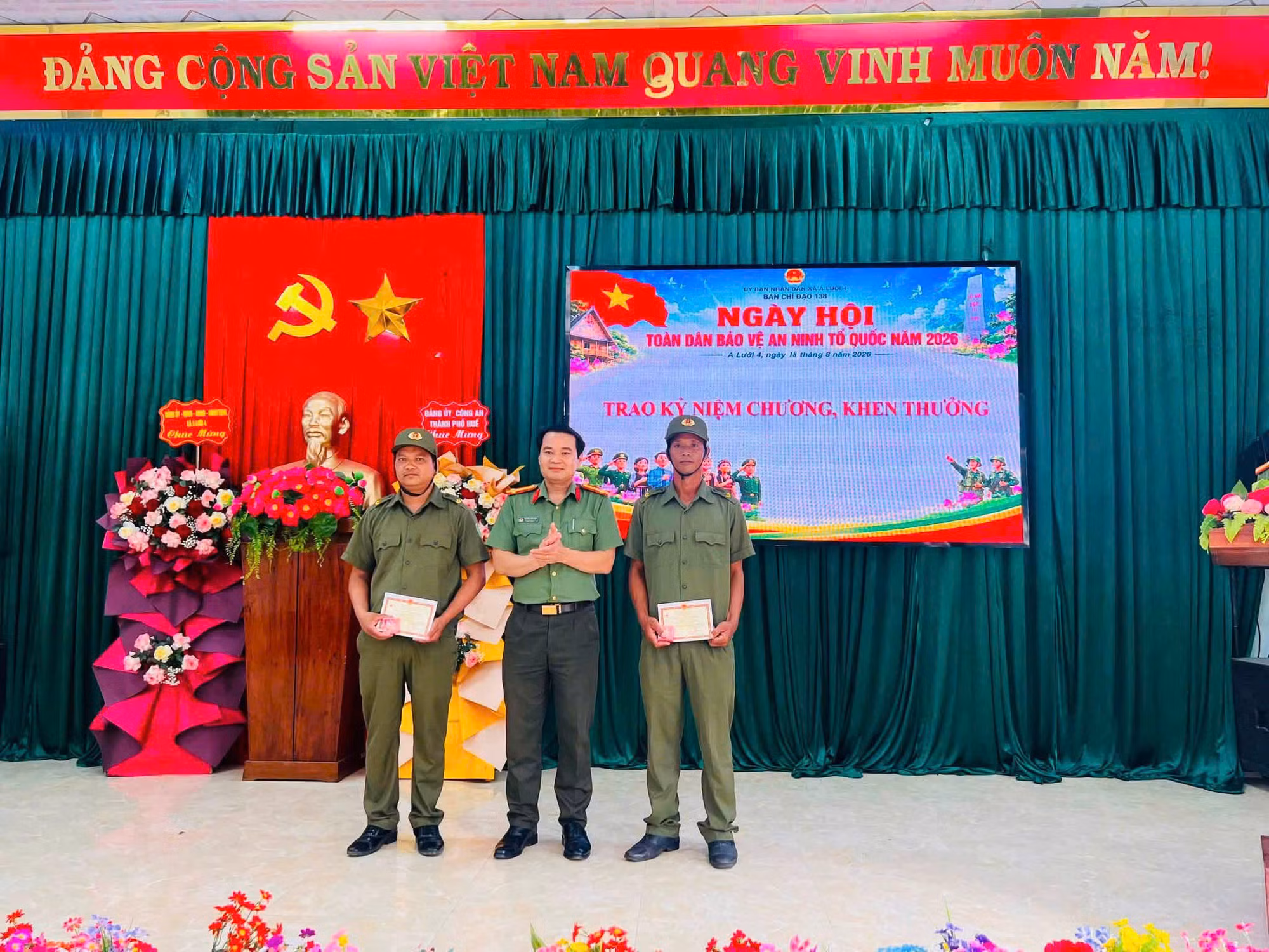 7-al-4-ky-niem-chuong.jpg