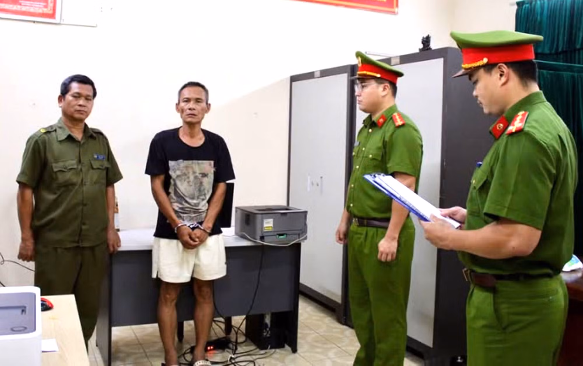 11-dt-nguyen-viet-huy-quang.jpg