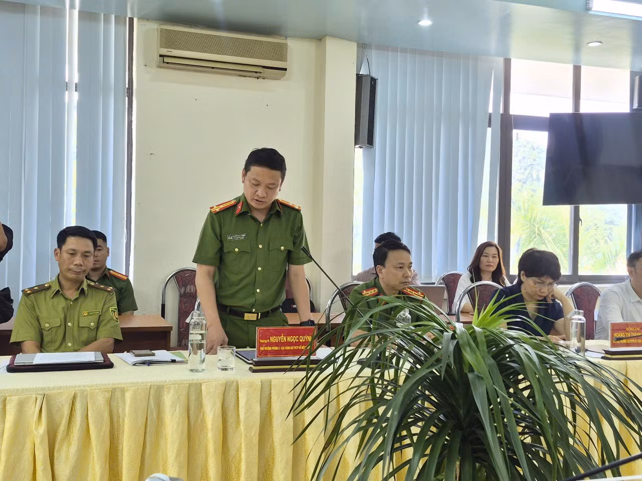 Thượng tá Nguyễn Ngọc Quỳnh, Phó Trưởng Phòng PCTP môi trường trong lĩnh vực nông, lâm, ngư nghiệp, đa dạng sinh học và tài nguyên, Cục Cảnh sát PCTP về môi trường báo cáo kết quả Kế hoạch 628.